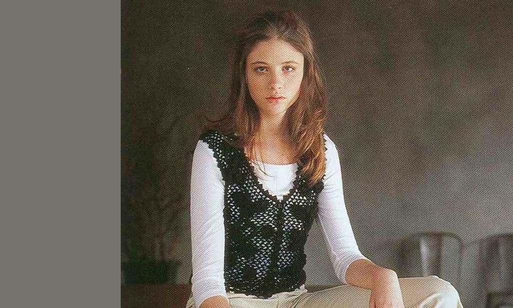 Черный жилет