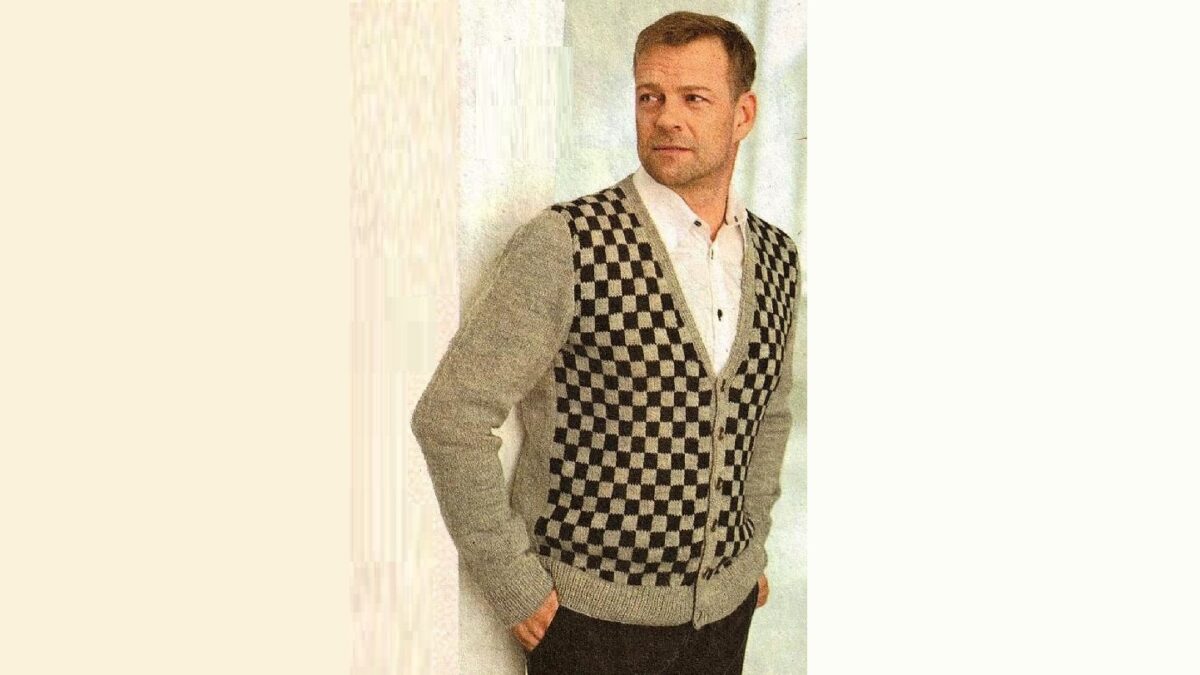 Мужской кардиган «ШАХМАТЫ».