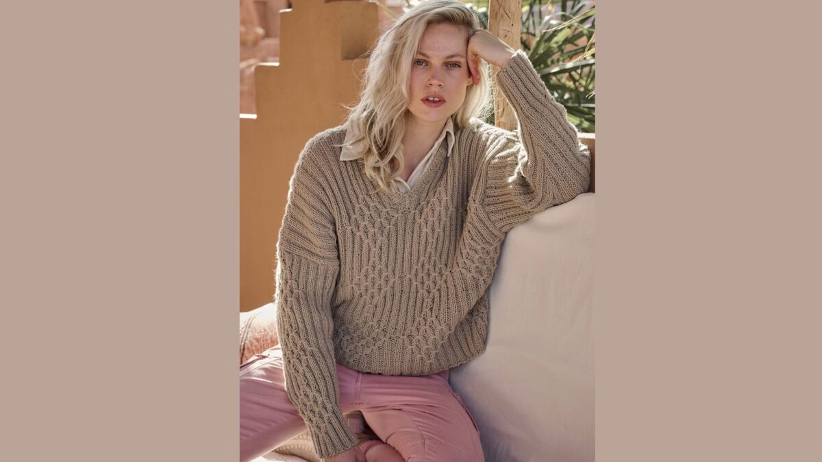 Пуловер с мотивами ромбов