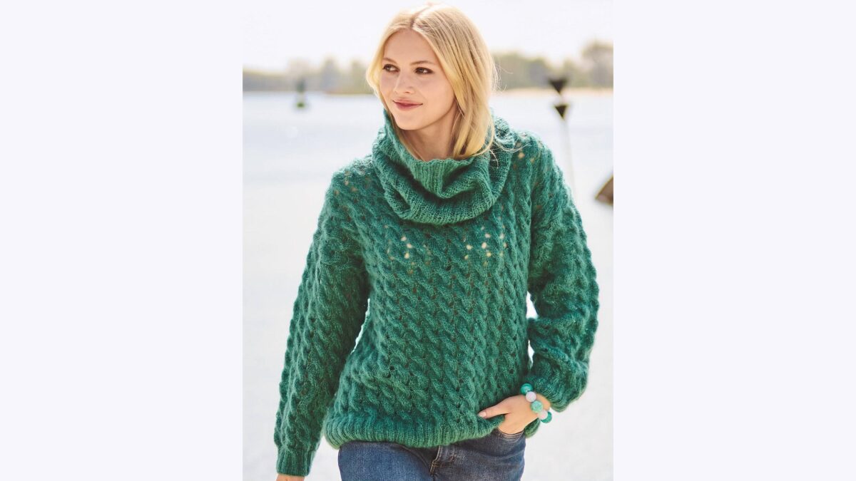 Пуловер с “косами” и объемный снуд