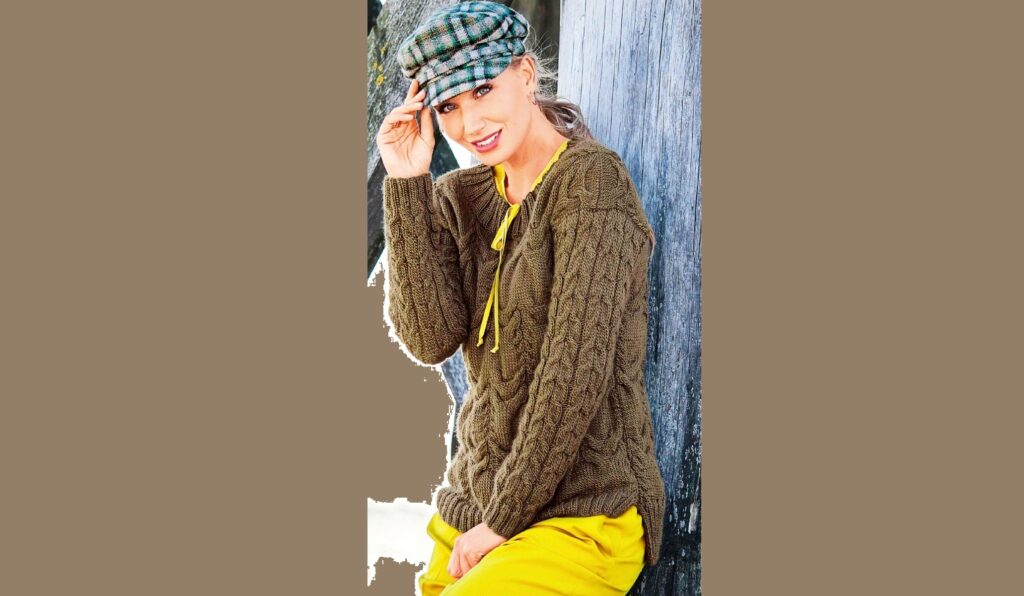 Оливковый пуловер