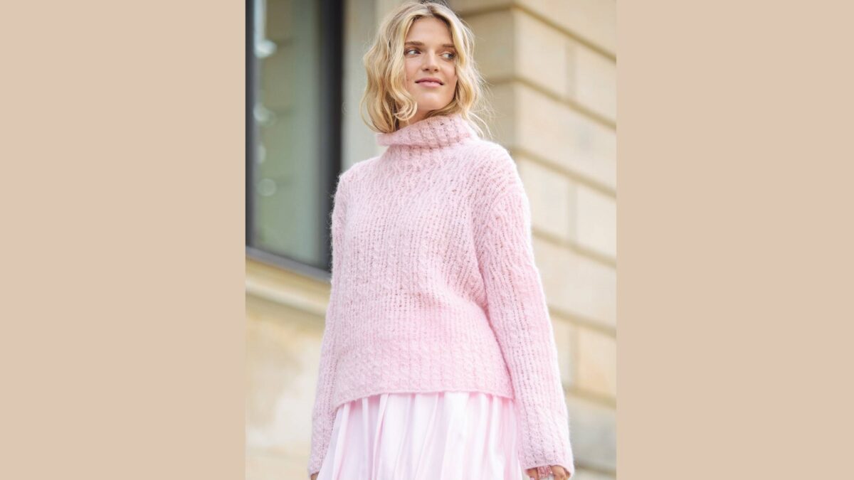 Пуловер с узором из «КОС»