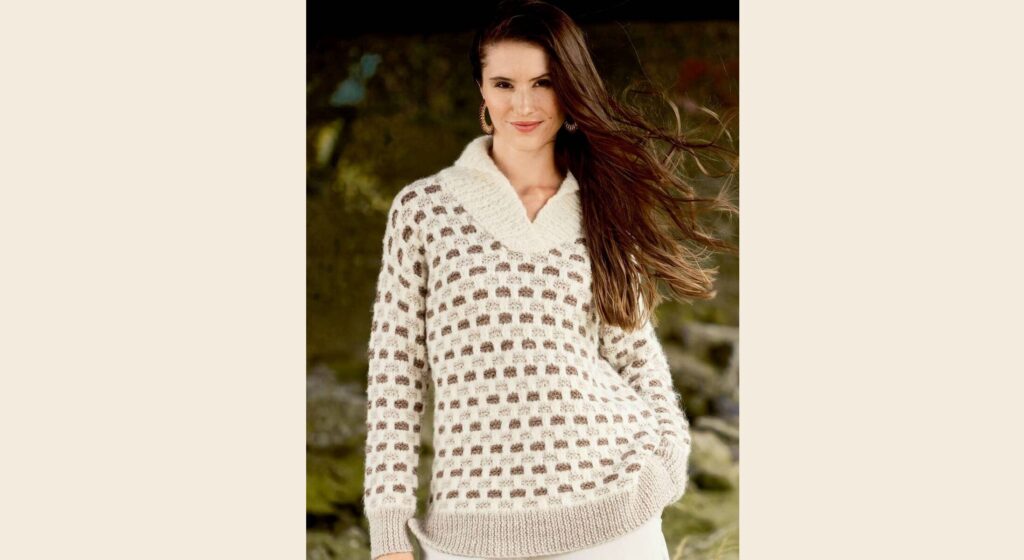 Бежево-коричневый меланжевый пуловер с шалевым воротником