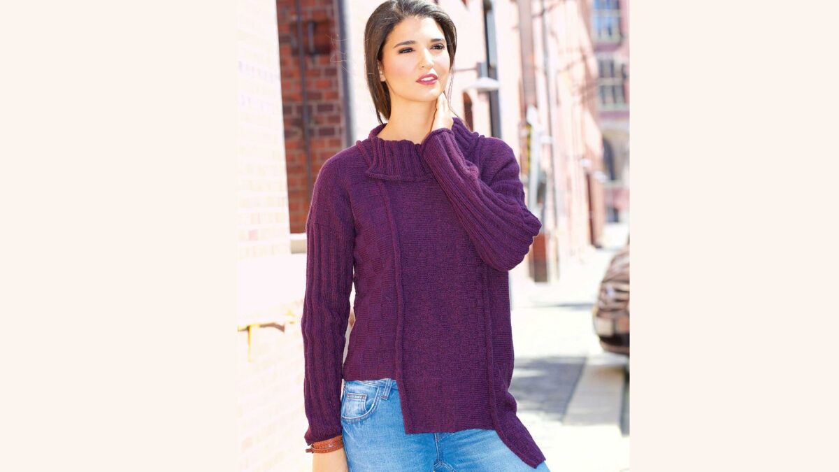 Пуловер баклажанового цвета с шахматными узорами