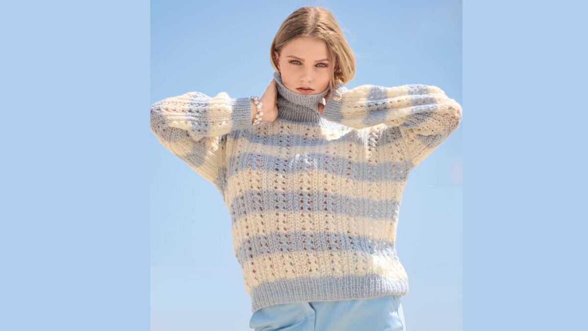 Ажурный пуловер с воротником гольф