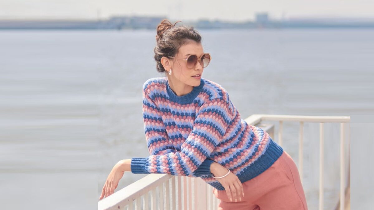 Пуловер с пузырчатым узором