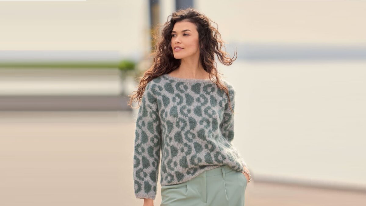 Жаккардовый пуловер с графическим орнаментом