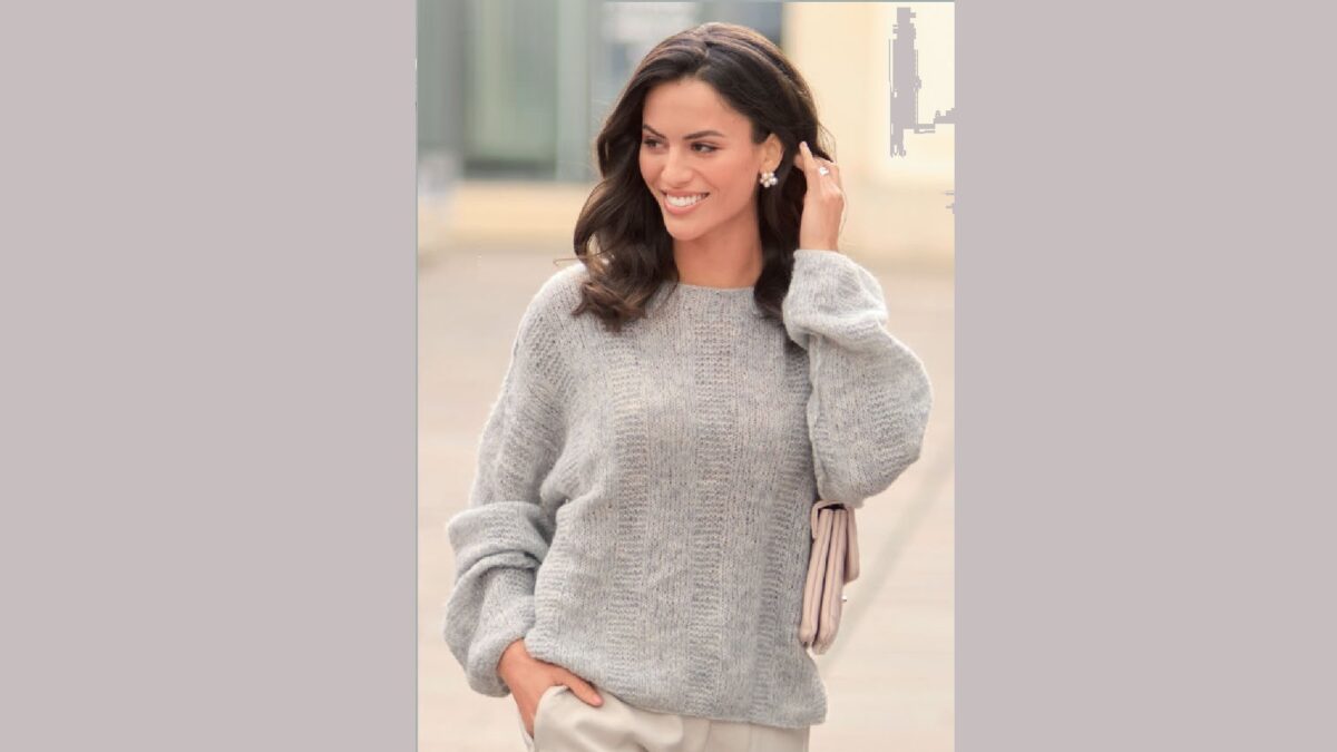 Пуловер со швами наружу